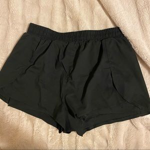 Girlfriend Collective pocket compression shorts